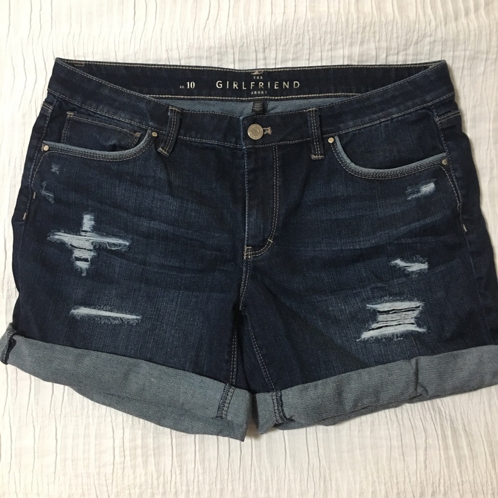 White house black market girlfriend shorts size 10